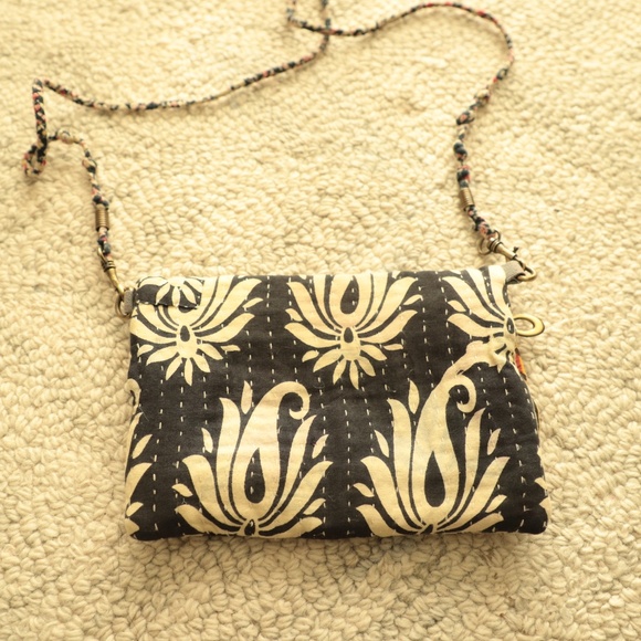 Embroidered Cotton Purse - Picture 5 of 6